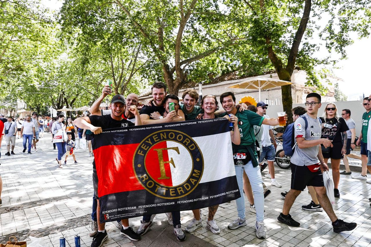 Romeinen, Rotterdammers en Tiranezen op één plein – deze finale is 'het beste dat Albanië is overkomen' 