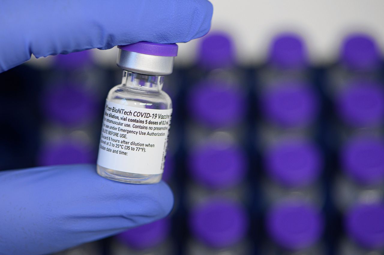 VWS: vaccineren begint woensdag, twee dagen eerder dan ...