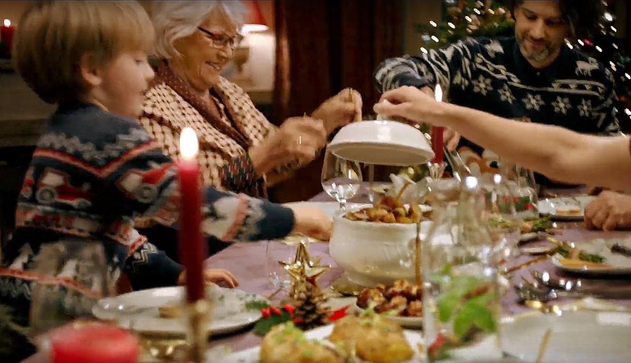 Reclames worden al jaren diverser. Kerst volgt wel - NRC