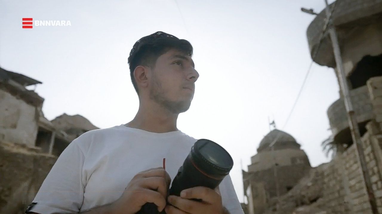 Azeez legt in ‘Fight or Flight’ de gruwelen van de oorlog vast in Mosul, Irak.
