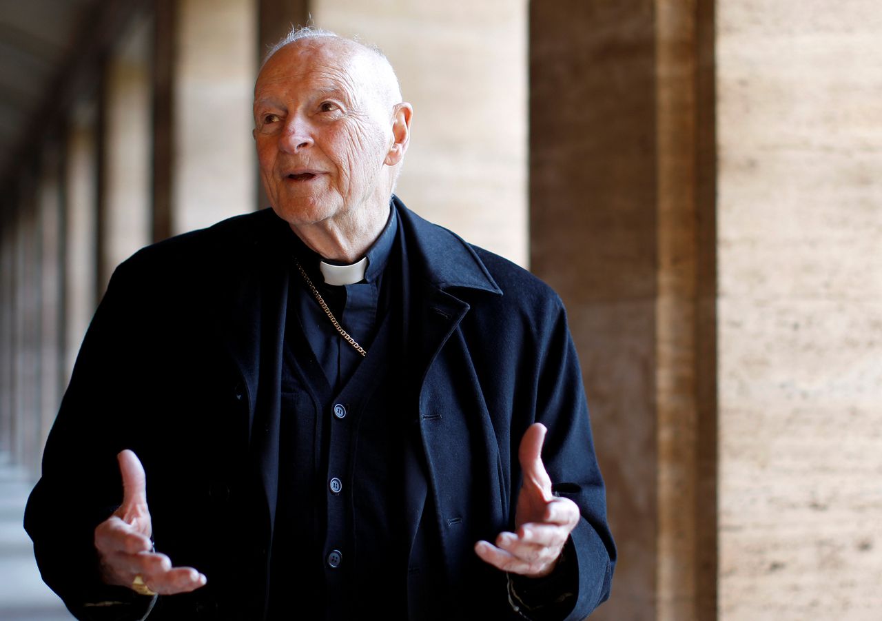 Prominente Amerikaanse kardinaal stapt op na misbruikschandaal 