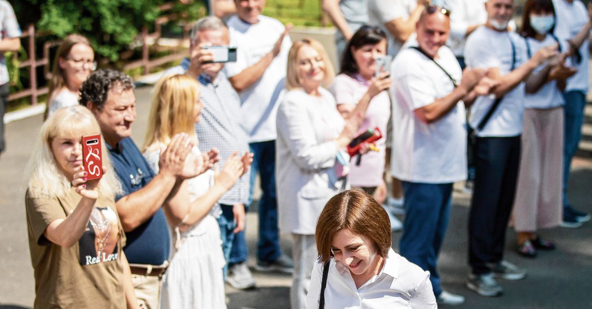 Rechtse conservatief Mitsotakis wint Griekse verkiezingen “Heb een sterk mandaat om Griekenland
