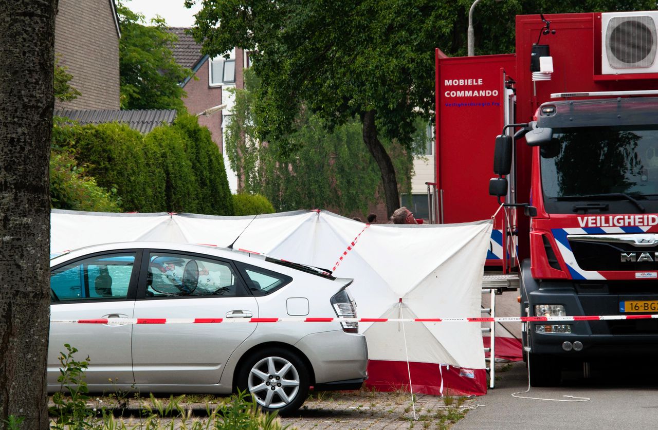 Technisch onderzoek in Leeuwarden, waar in juni een vrouw om het leven kwam bij een steekpartij.