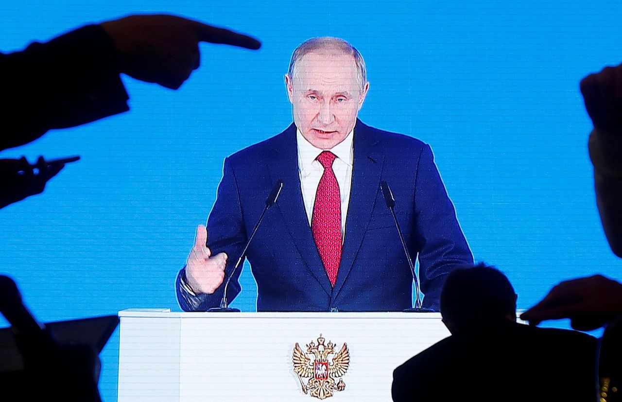 De Russische president Vladimir Poetin tijdens zijn jaarlijkse toespraak voor de Doema en de senaat.