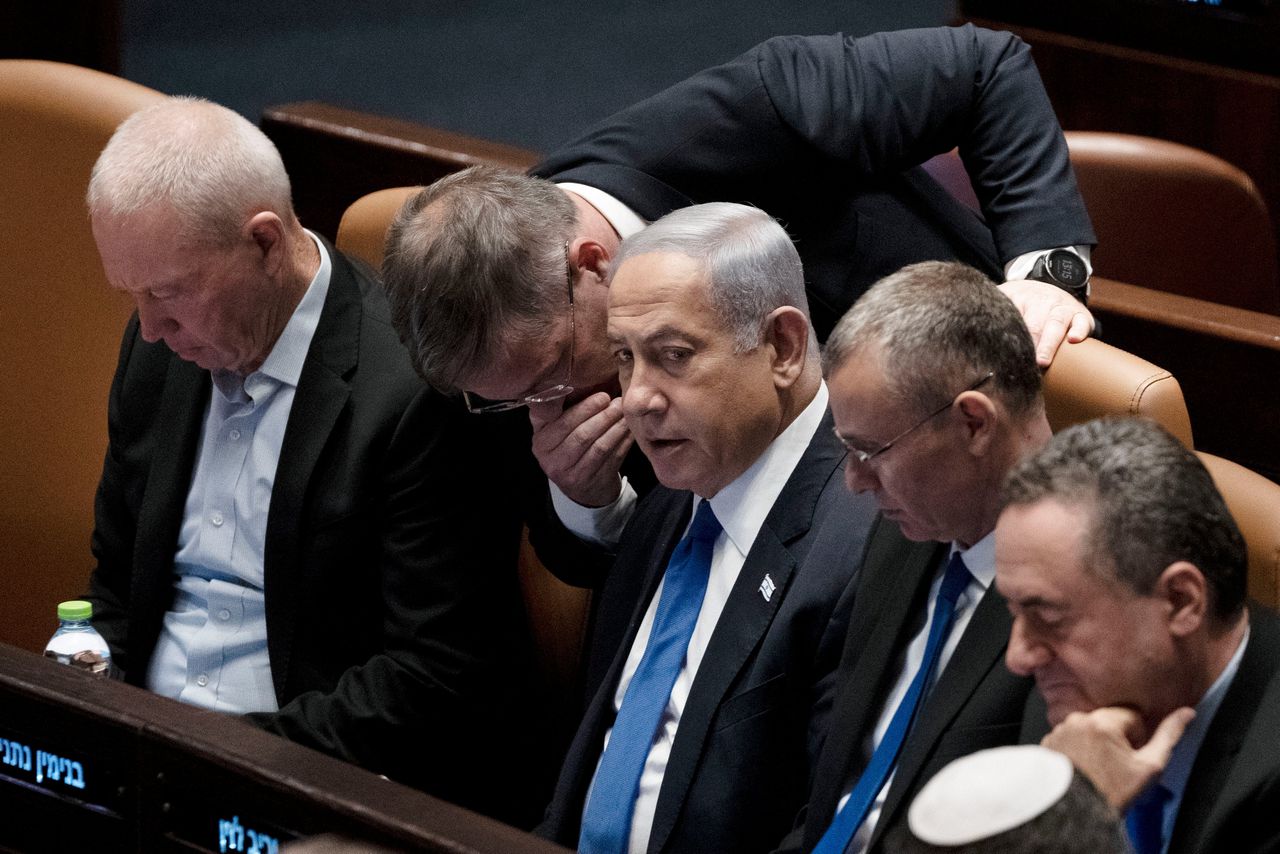 Israëlisch parlement voert fel omstreden wetswijziging die rechterlijke macht inperkt door 
