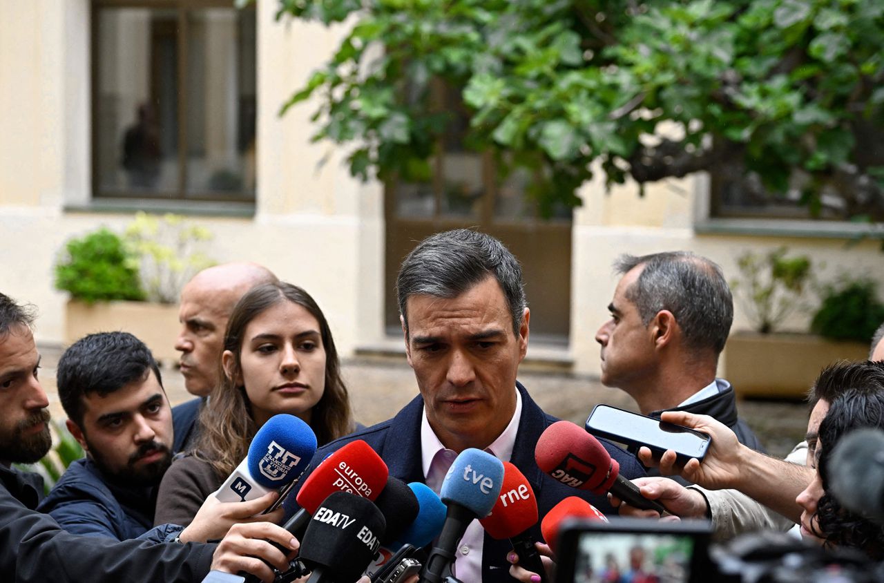 Na een ruk naar rechts wil Spaanse premier Sánchez duidelijkheid van kiezers over zijn regering 