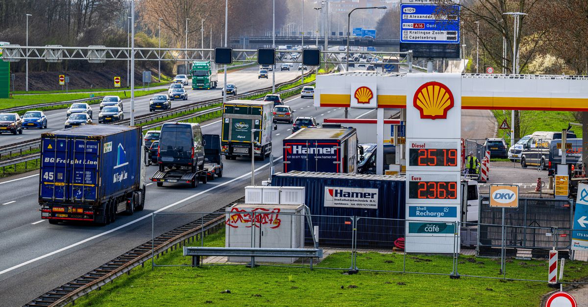 Vrachtwagenchauffeurs rijden al langzamer om brandstof te besparen, hoort TLN