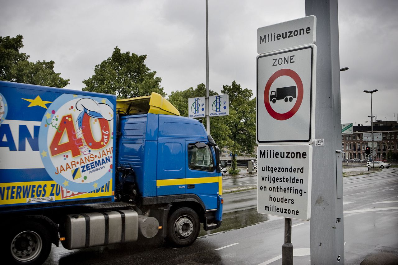 Utrecht weert vanaf 2025 ‘vuile’ vrachtwagens 