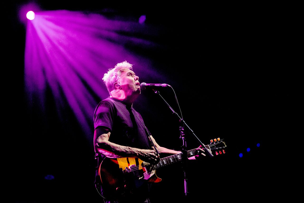 Umrl je George Kooymans, soustanovitelj in kitarist skupine Golden Earring