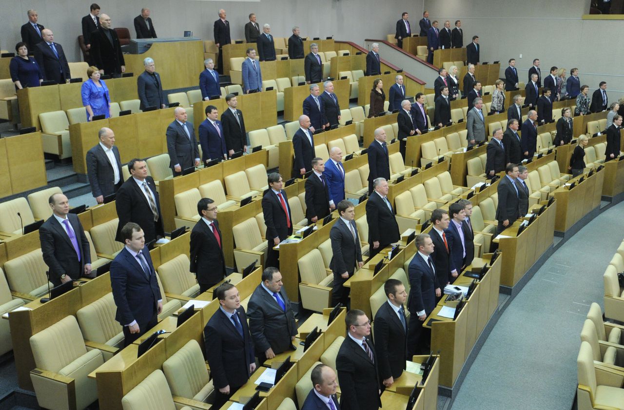 ITAR-TASS: MOSCOW, RUSSIA. DECEMBER 21, 2012. State Duma members at a State Duma plenary meeting. (Photo ITAR-TASS/ Sergei Fadeichev)