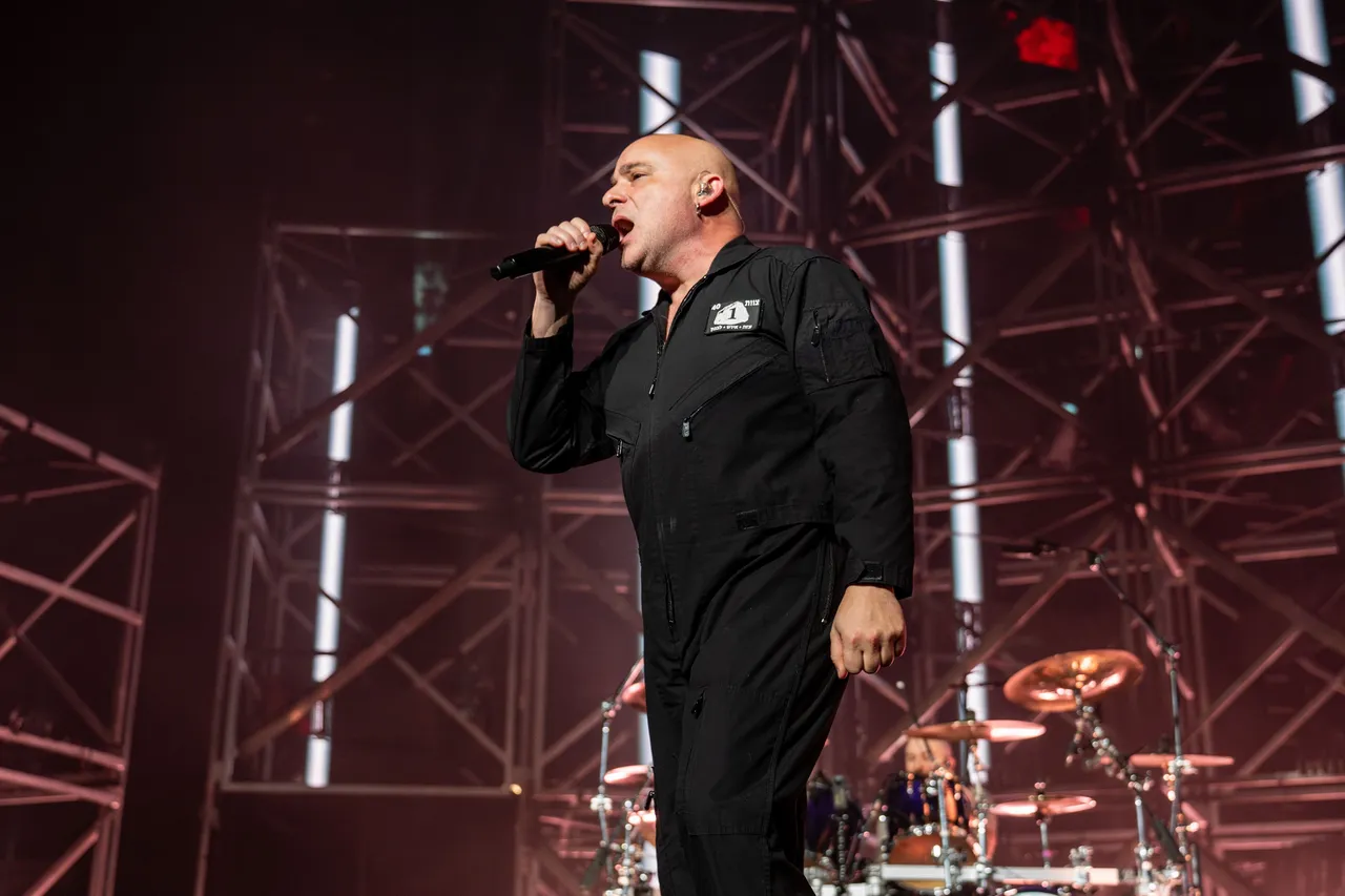 Belgische burgemeester verbiedt uit veiligheidsoverwegingen concert ...