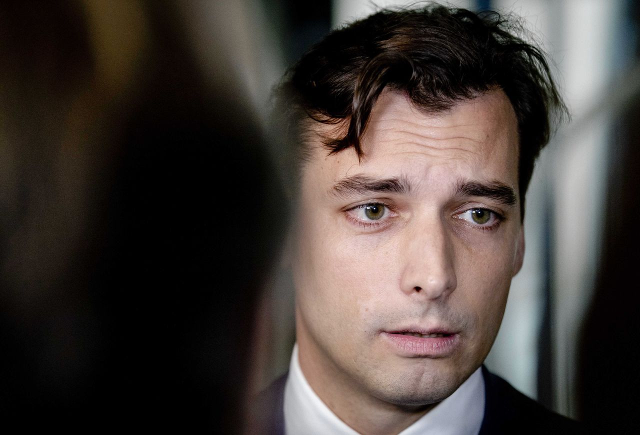 Forum wil naar rechter om uitspraak presentator Buitenhof ...