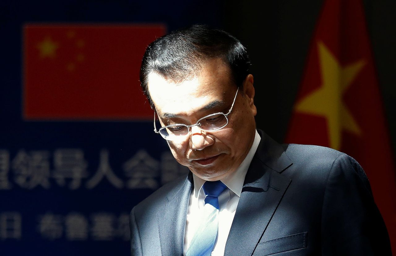 De Chinese premier Li Keqiang vrijdag bij aankomst in Brussel voor de top van China en de Europese Unie.
