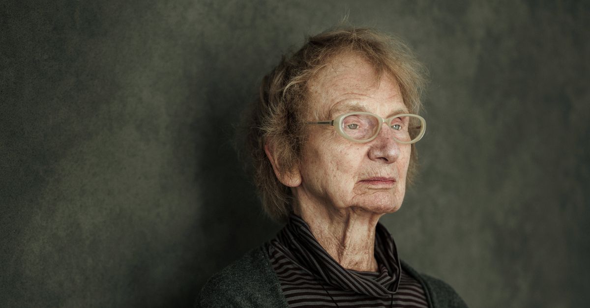 Kunstenares Maria van Kesteren (85): 'Hout is een ...