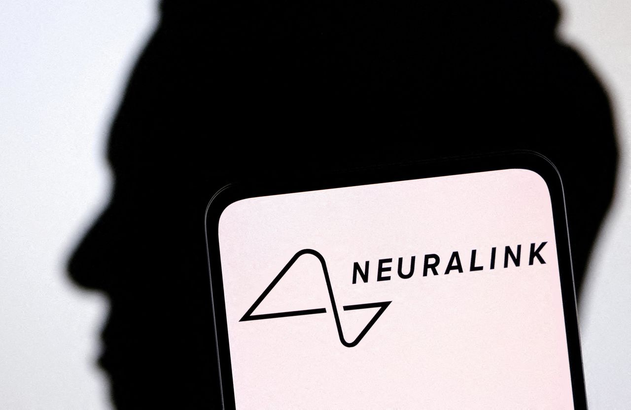 ‘We weten he-le-maal niets’ van Neuralink, het hersenimplantaat van Elon Musk 