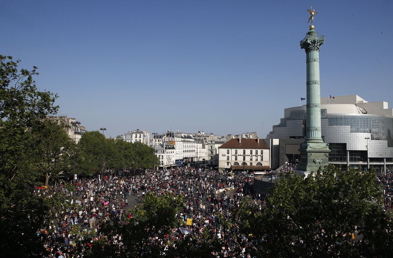 Tienduizenden Fransen protesteren tegen hervormingen Macron 