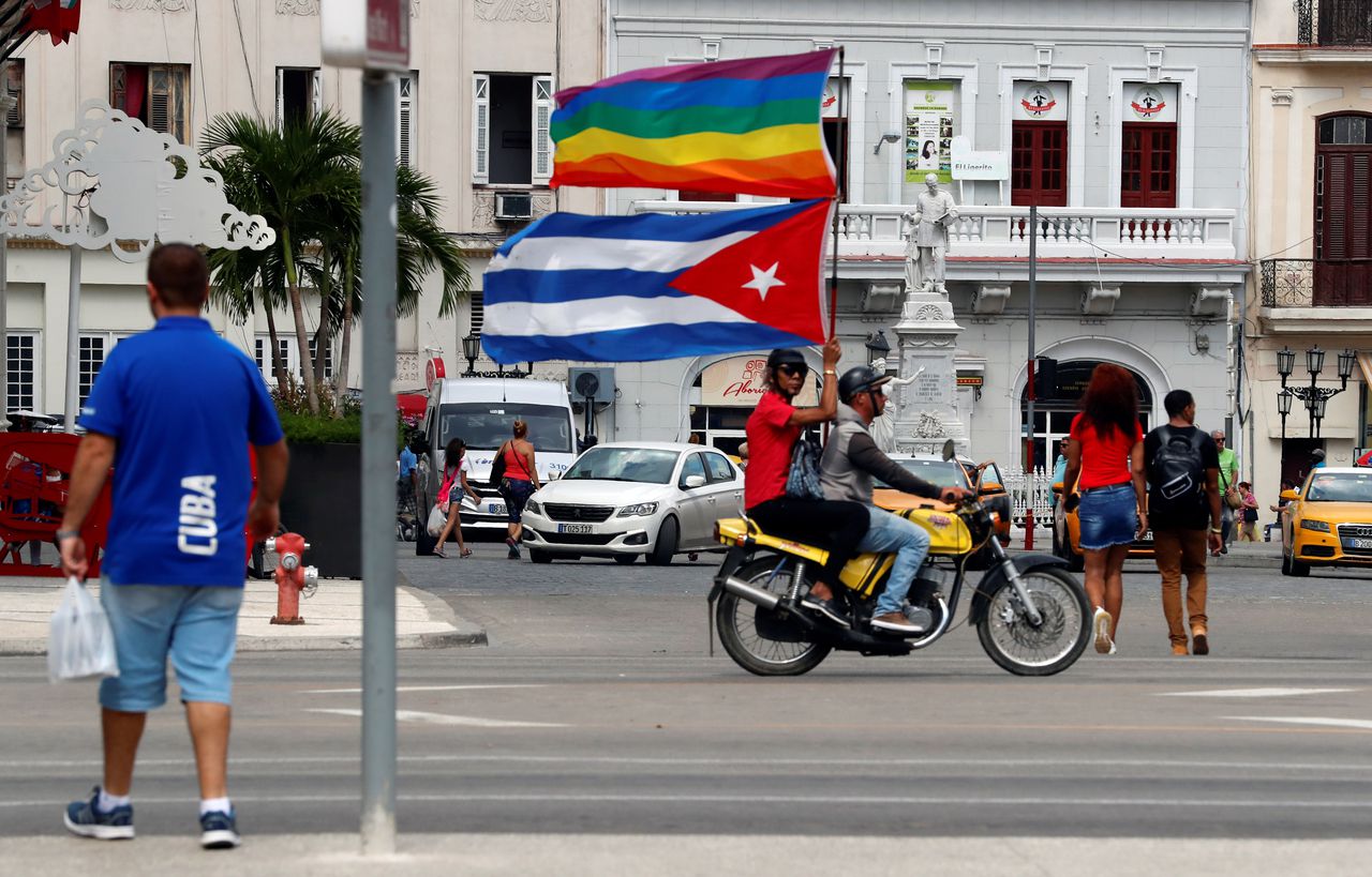 Demonstranten tijdens een protest voor de gelijke rechten en behandeling van homo's, lesbiennes en transgenders, in de Cubaanse hoofdstad Havana.