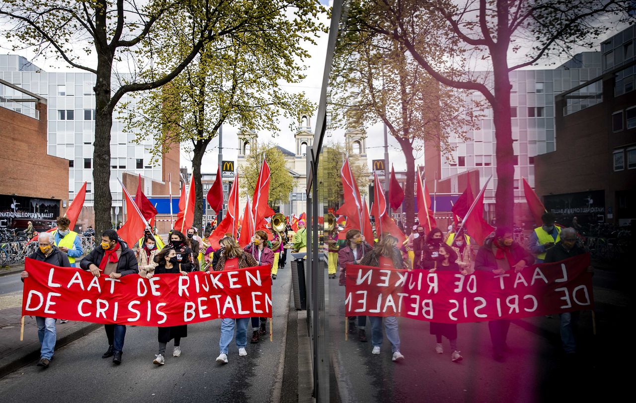 1 mei: de straat op, voor de arbeid - NRC