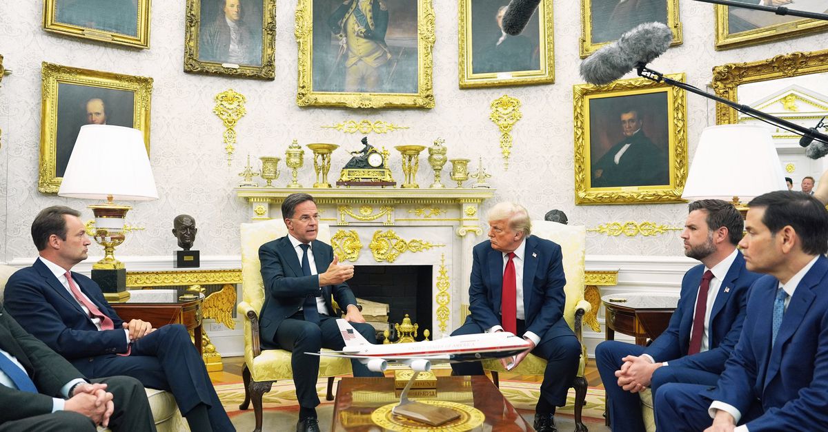 Trump dreigt Rusland met zware importheffingen als er binnen 50 dagen geen Oekraïne-deal komt