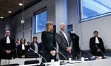Winnie Oussoren en Donald Pols van Milieudefensie in de rechtszaal, dinsdag.