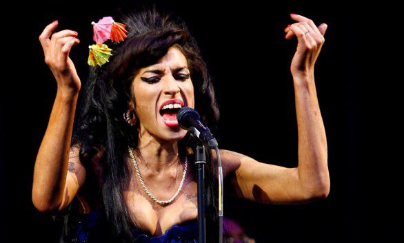 Zangeres Amy Winehouse overleden - NRC