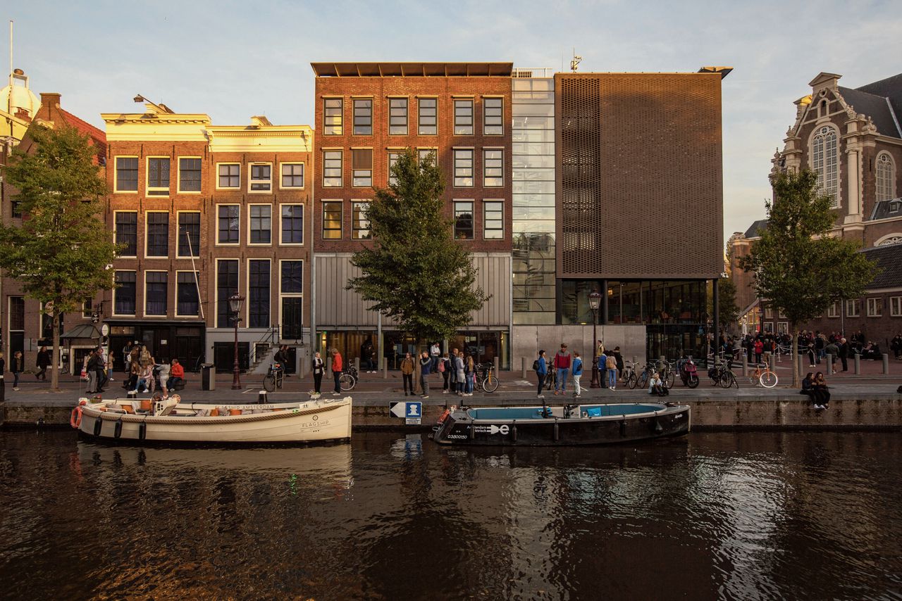 Het Anne Frank Huis aan de Prinsengracht in Amsterdam heeft de vaste tentoonstelling flink veranderd.