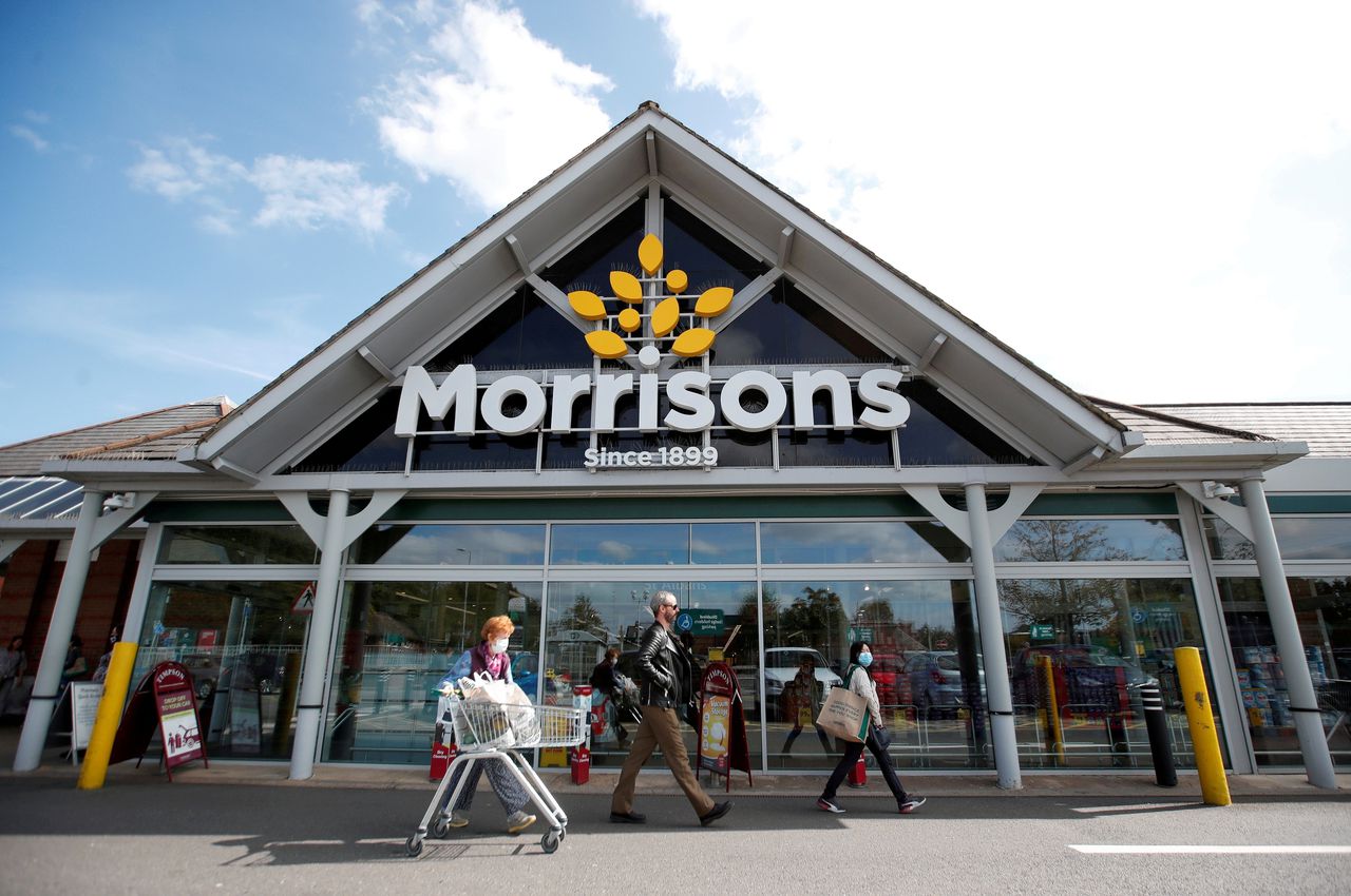 Miljardenstrijd om supermarktketen Morrisons, waarmee nu ook de Britse overheid zich bemoeit 