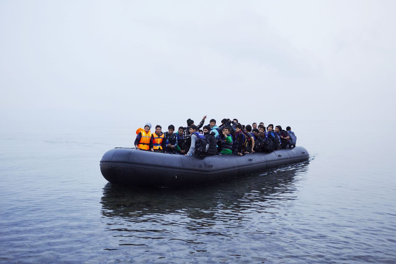 Vluchtelingen komen aan op het Griekse eiland Lesbos.