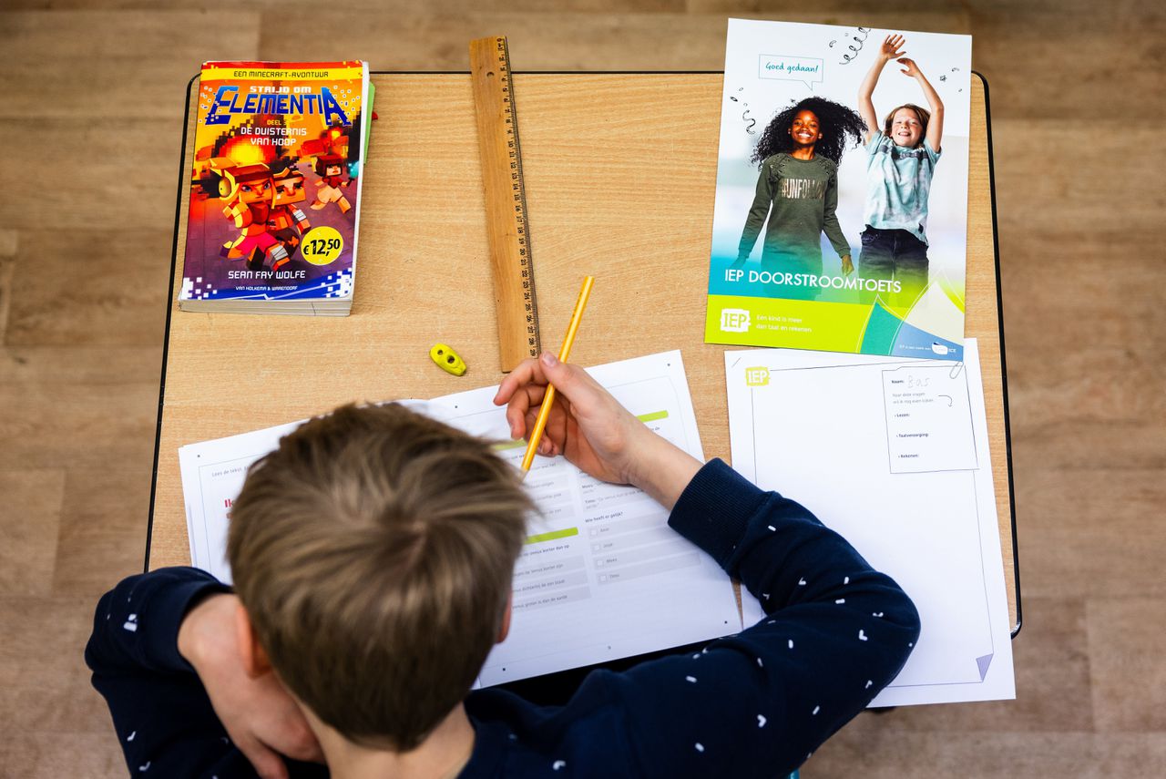 De ene doorstroomtoets leidt vaker tot hoger schooladvies dan de andere, ook regionale verschillen 