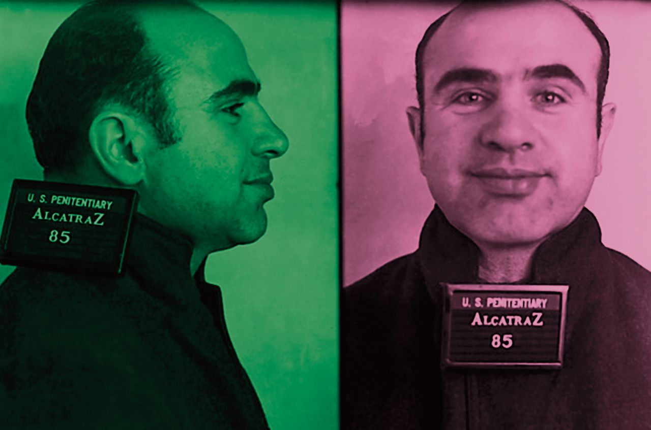 Maffiabaas Al Capone bij aankomst in Alcatraz, het gevangeniseiland bij San Francisco, 22 augustus 1934.