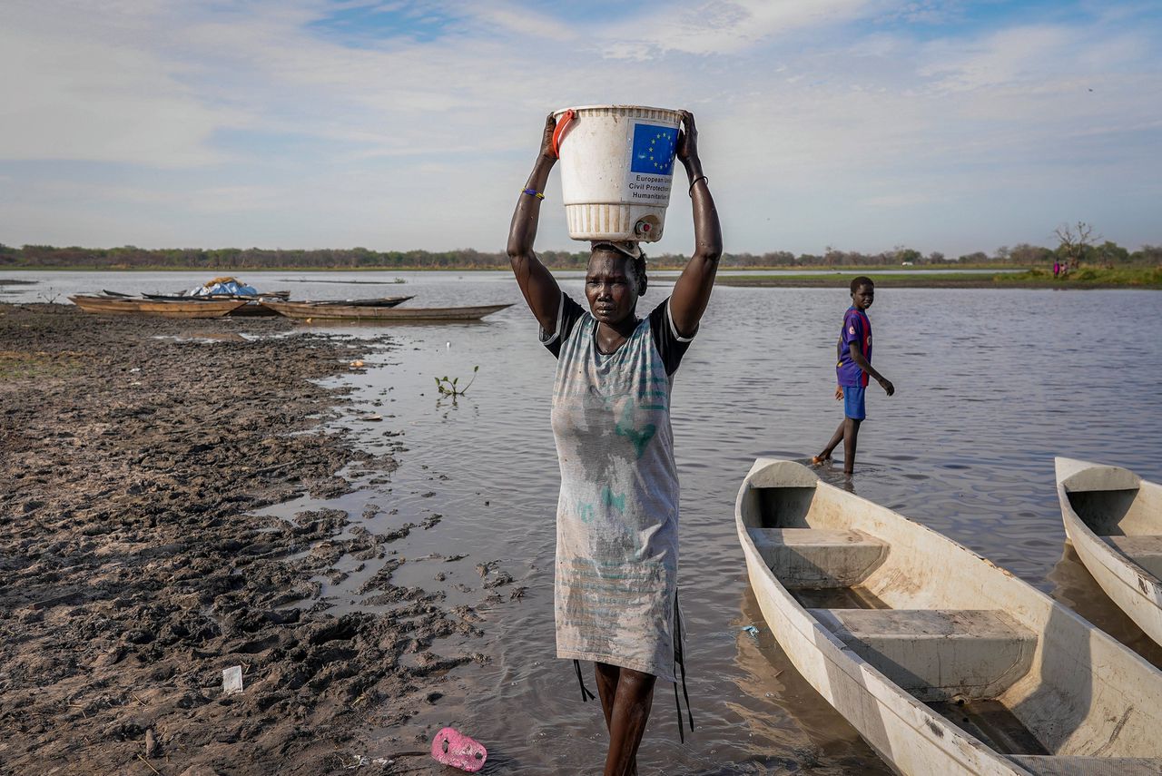 Door overstromingen hebben grote delen van de county Canal/Pigi in Zuid-Soedan geen toegang tot schoon drinkwater.