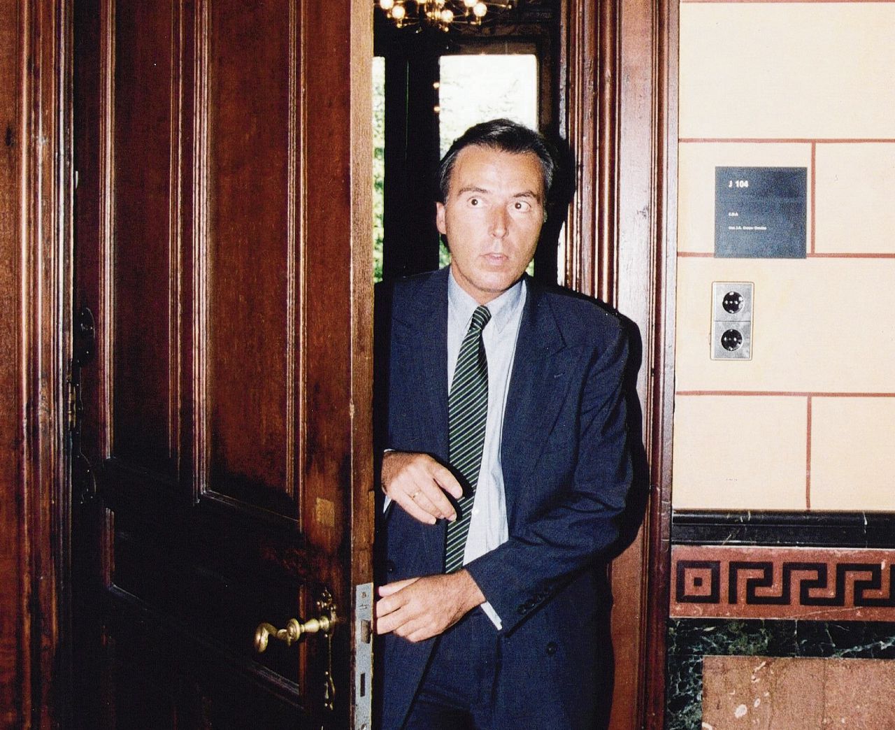 Elco Brinkman op 16 augustus 1994 bij zijn vertrek als fractievoorzitter van het CDA.