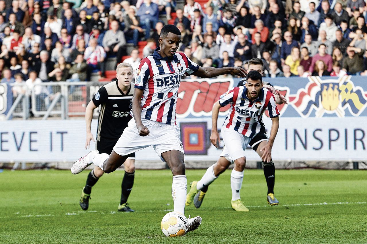 De Zweedse 'giraf' is een klasse apart bij Willem II - NRC