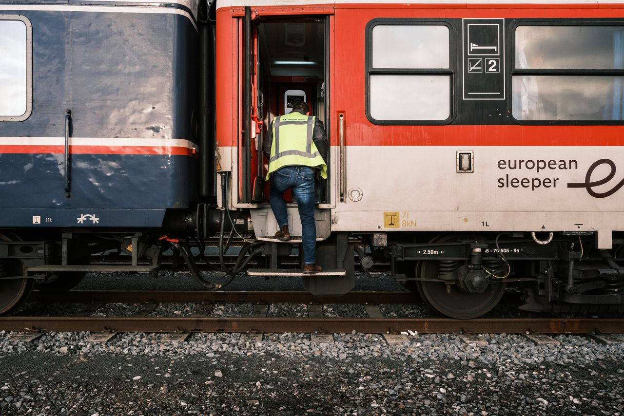 Deze nachttrein rijdt van Brussel via Amsterdam naar Praag. Maar