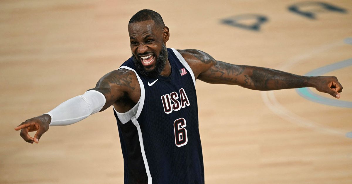 LeBron James (41) wil nog één keer om de NBA-titel spelen en ruilt de Los Angeles Lakers in voor de Philadelphia 76ers
