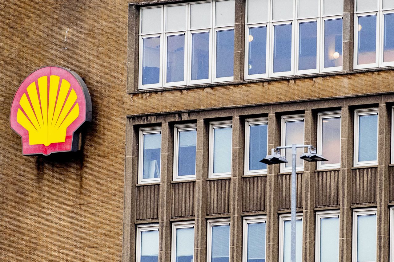Het Shell-hoofdkantoor verhuist naar Londen.