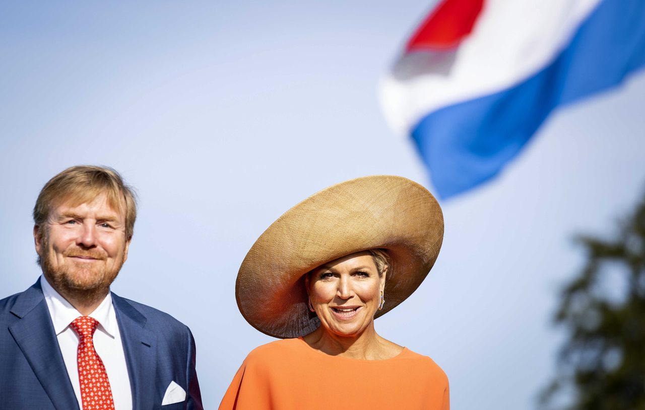 Koning Willem-Alexander en koningin Maxima tijdens een bezoek aan Friesland, 17 september 2020.