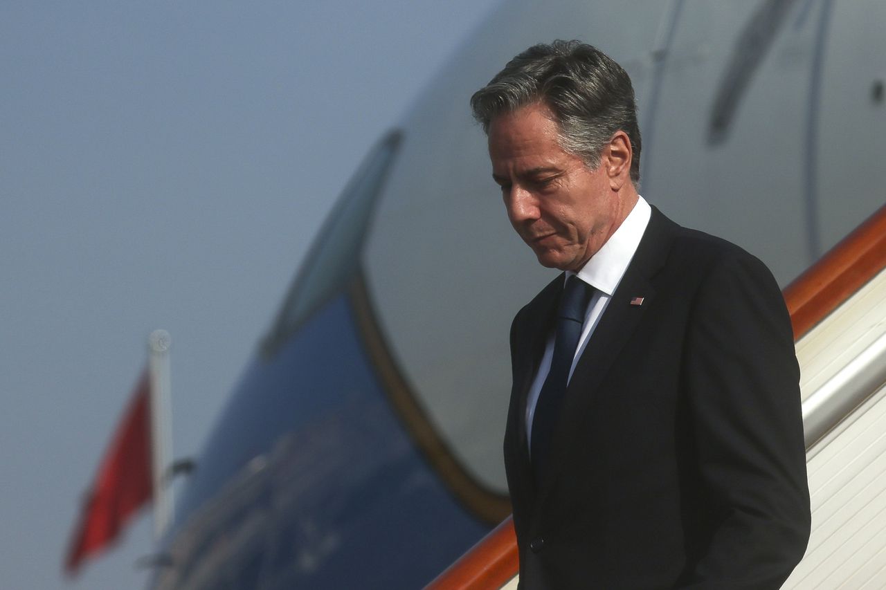 Amerikaanse minister Blinken aangekomen in China, bezoek moet gespannen relatie verbeteren 