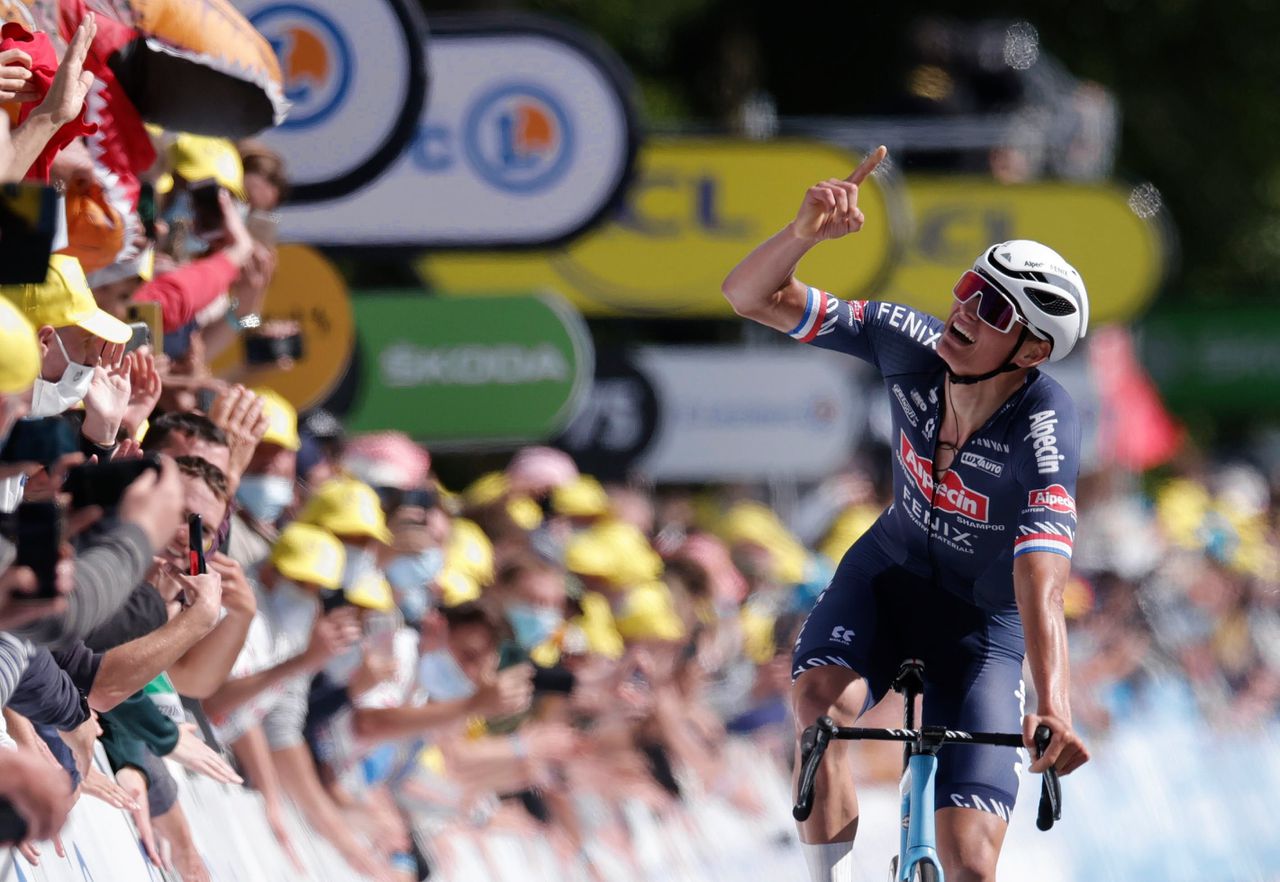 Mathieu van der Poel zondagmiddag na de zege van de tweede etappe van de Tour de France.