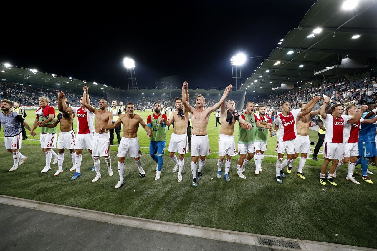 Ajax, dat vorig seizoen begon in de tweede kwalificatievoorronde tegen Sturm Graz (foto) en tot de halve finale reikte, wil ook in de toekomst een eerlijke kans om mee te doen aan de Champions League.