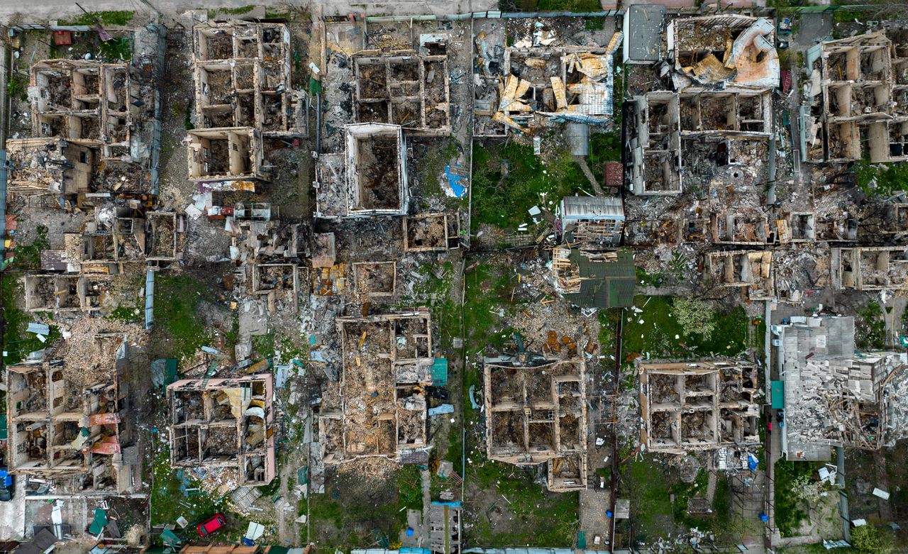 Verwoeste huizen in het Oekraïense Irpin, een voorstad van hoofdstad Kiev.