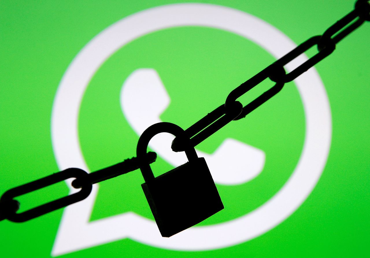 WhatsApp stelt dat de end-to-end encryptie ervoor zorgt dat onbekenden nooit mee kunnen lezen.