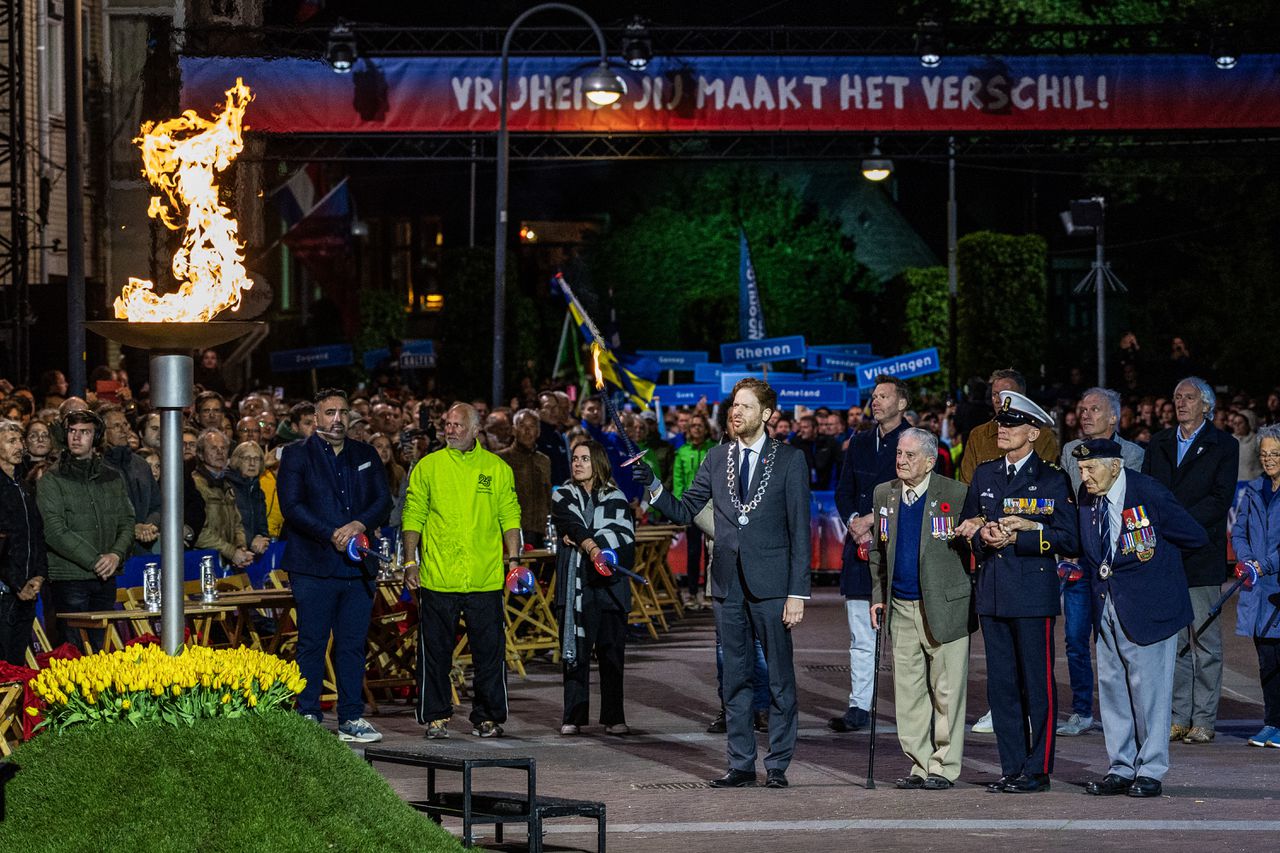 Nationaal Bevrijdingsvuur in Wageningen ontstoken