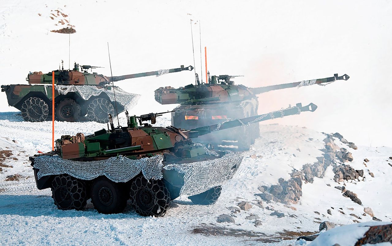 De Franse AMX-10 RC is formeel geen tank, maar kan wel worden ingezet om andere tanks op het slagveld uit te schakelen.