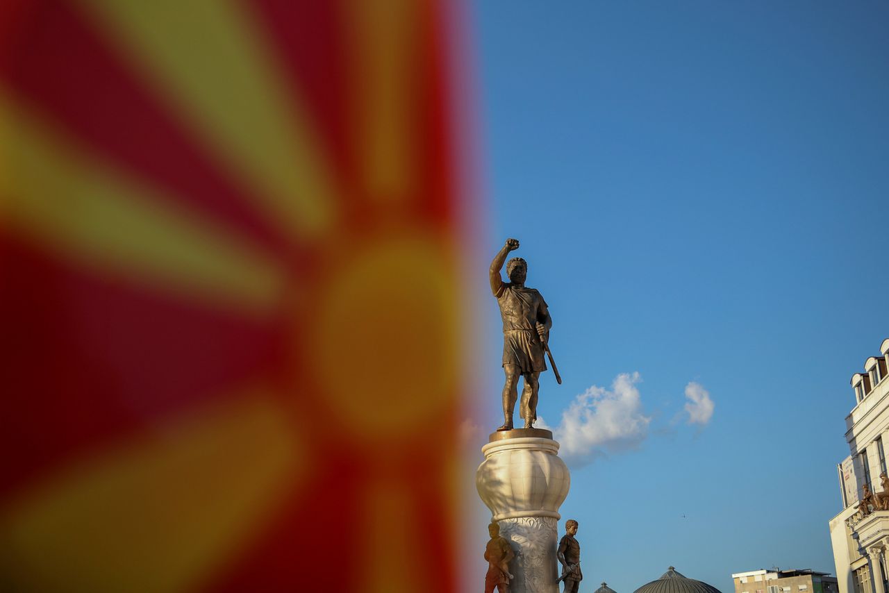 Parlement Macedonië keurt naamsverandering goed - NRC
