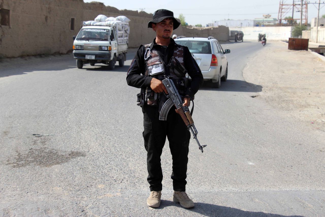Bermbom doodt 18 mensen in passagiersbus Afghanistan 