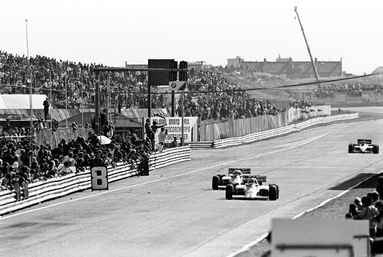 Niki Lauda wint de grand prix in 1985, voor Alain Prost.