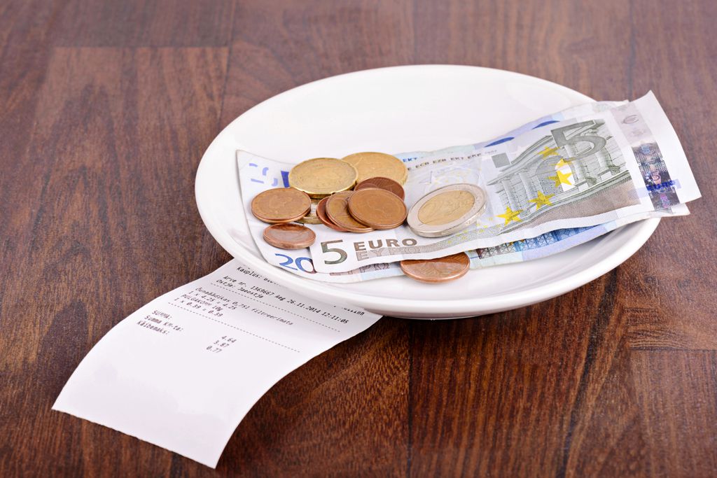 Niet Je Portemonnee Uitstorten Op Tafel En Nog Meer Tips Over Fooi Nrc