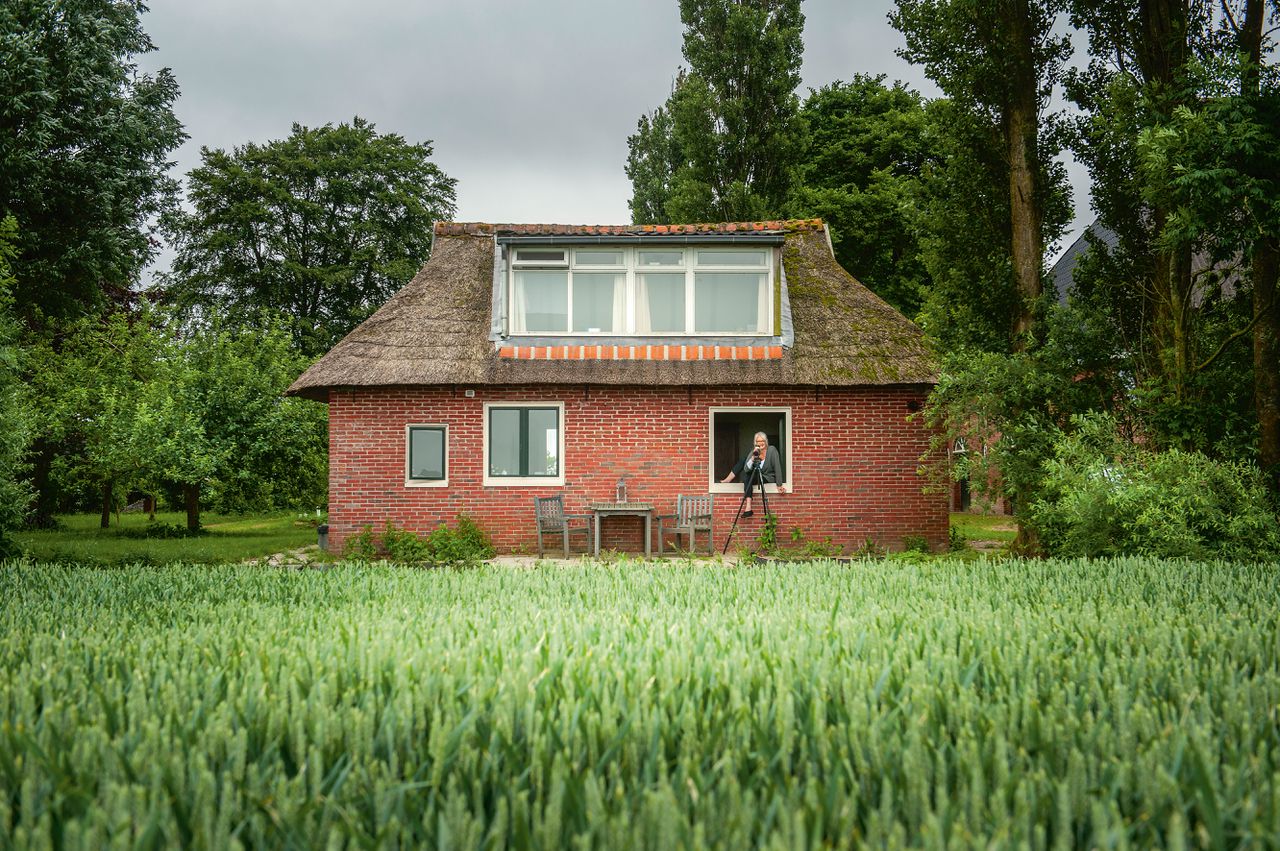 nederland, middelstum, 04-06-2018foto reyer boxemfoto van saskia goldsmidt, schrijfster. voor serie Buiten Huis.
