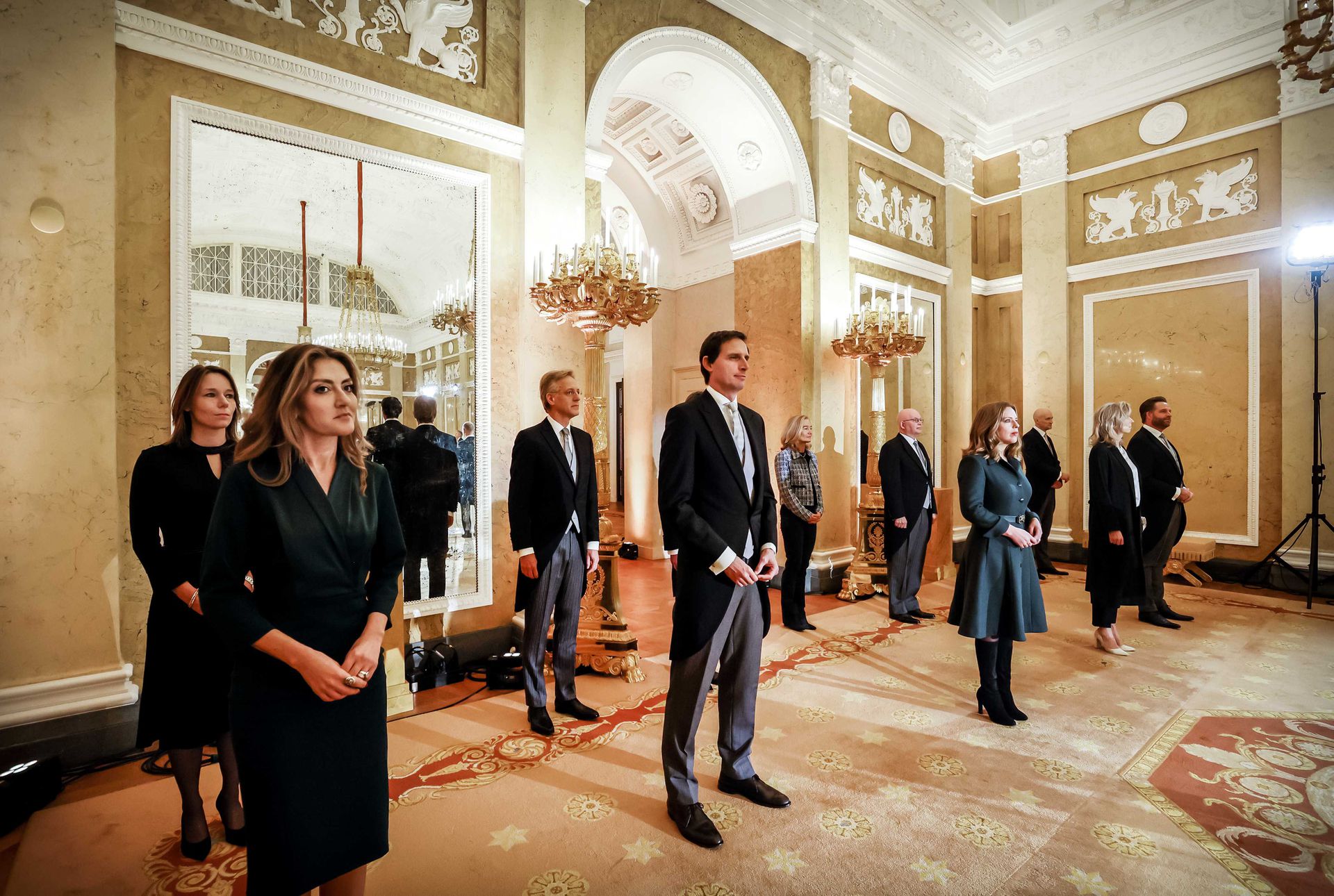 Kabinet-Rutte IV officieel beëdigd ten overstaan van koning Willem